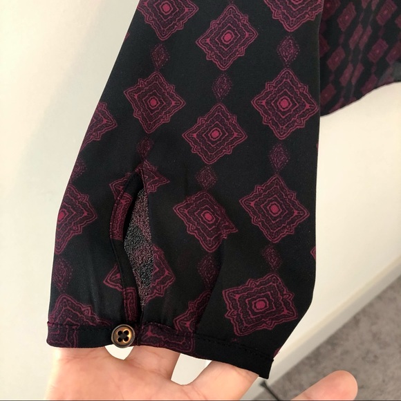 Banana Republic Cold Shoulder Top - Picture 6 of 9